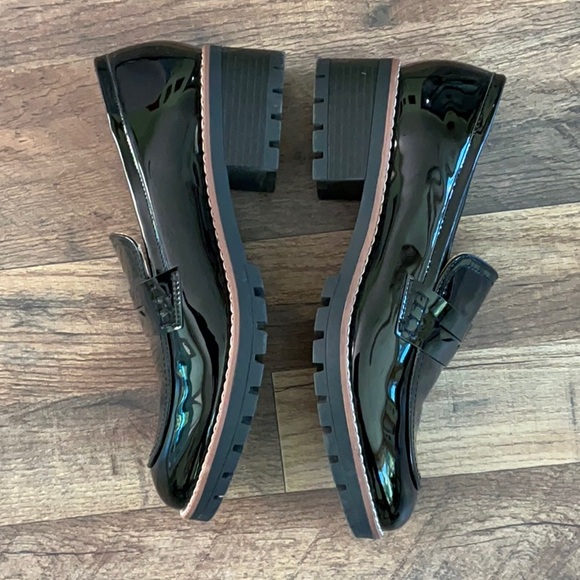 Dream Pairs Glossy Black women’s Slip-On Loafers - Picture 5 of 7